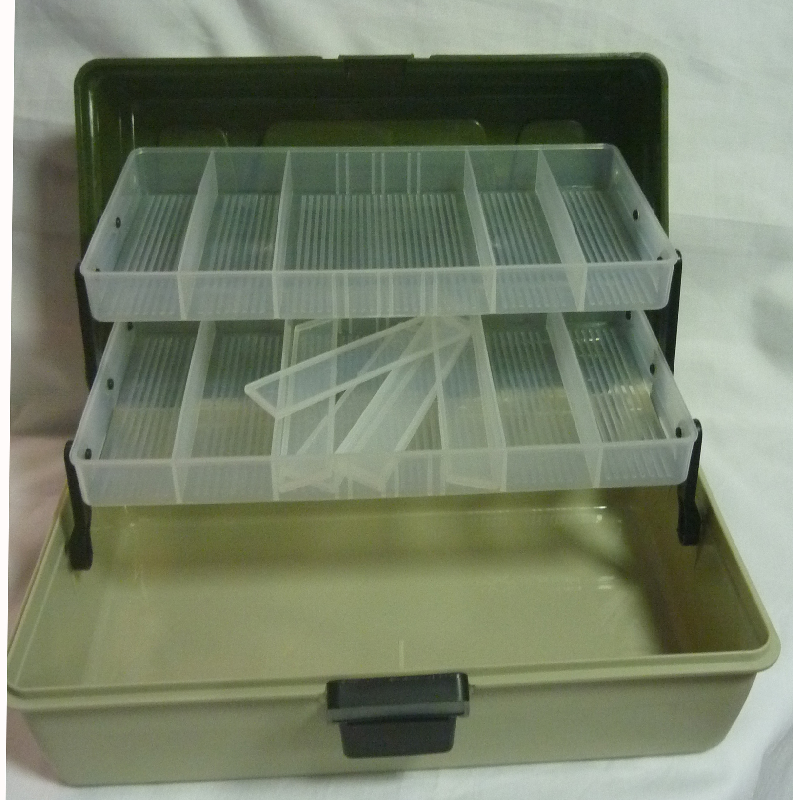 BOITE DE PÊCHE 2 PLATEAUX 