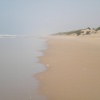 La plage de IGGIN SDIST  sud de l'embouchure de l'oued Souss. 